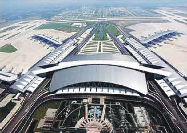 白云機(jī)場(chǎng)噴涂聚氨酯硬泡工程